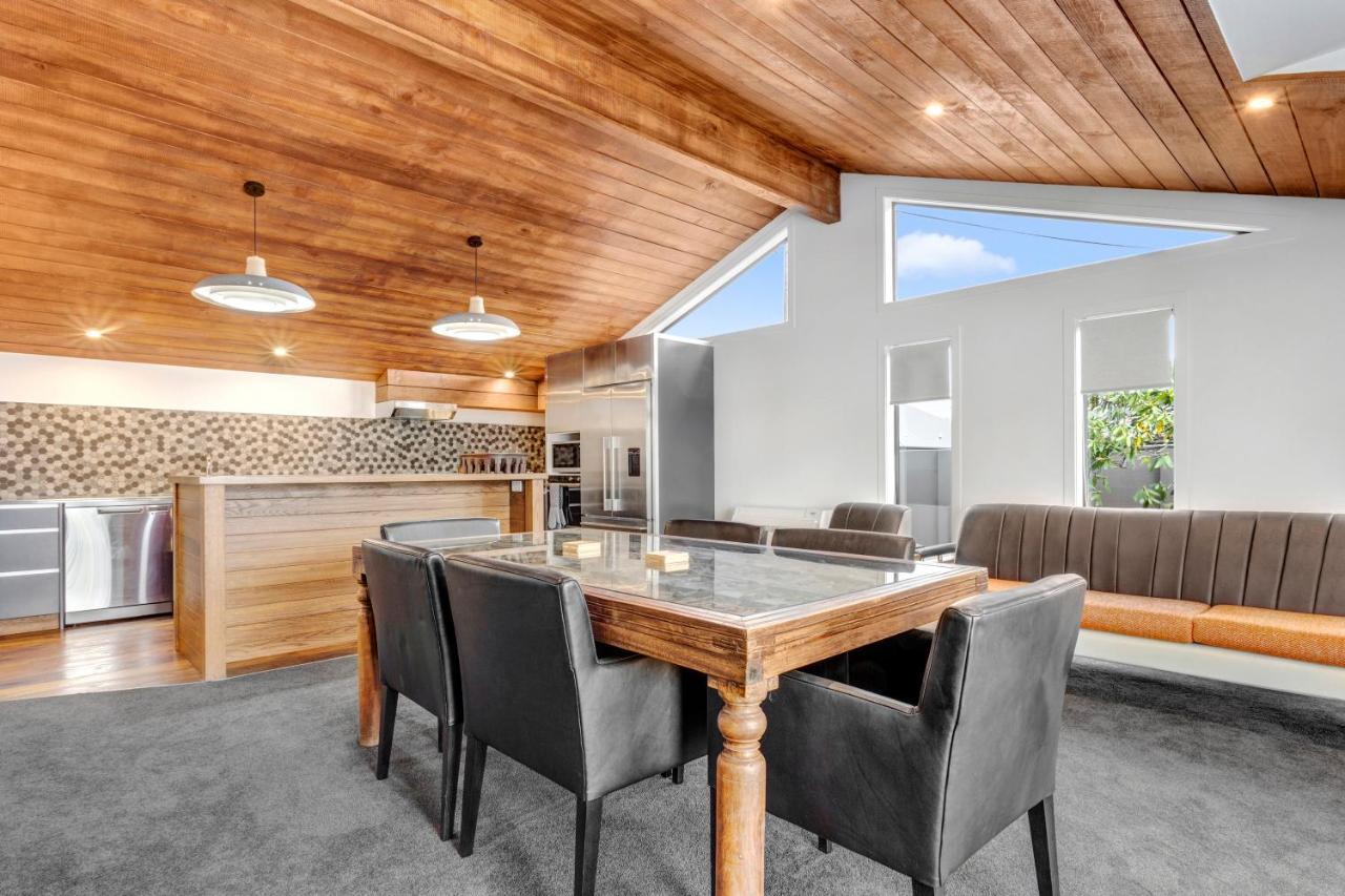 Modern Charm Villa Dunedin Luaran gambar